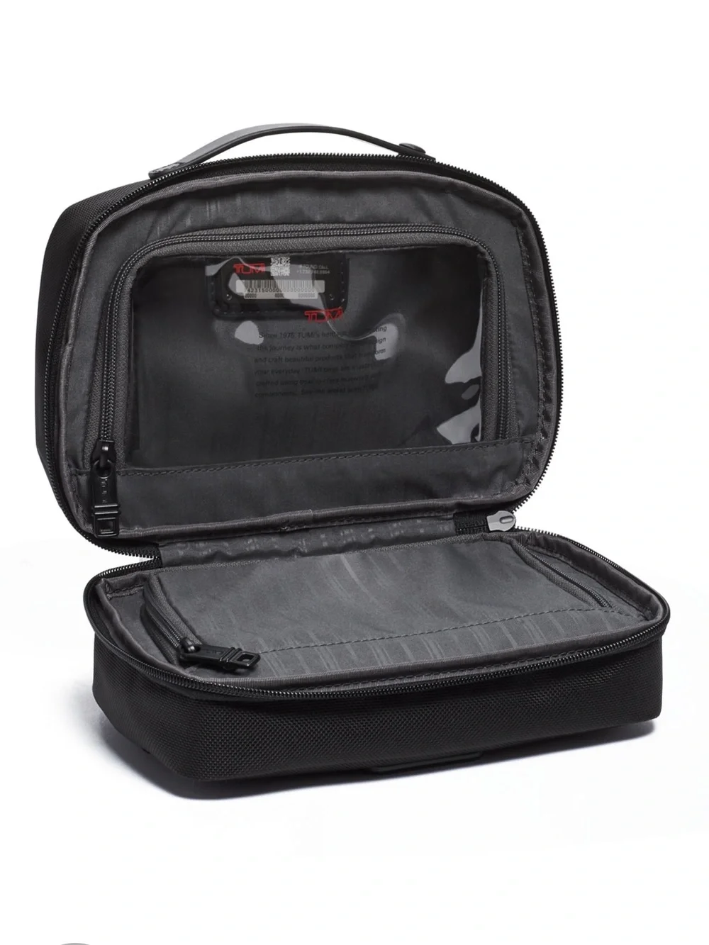 Tumi stay organized